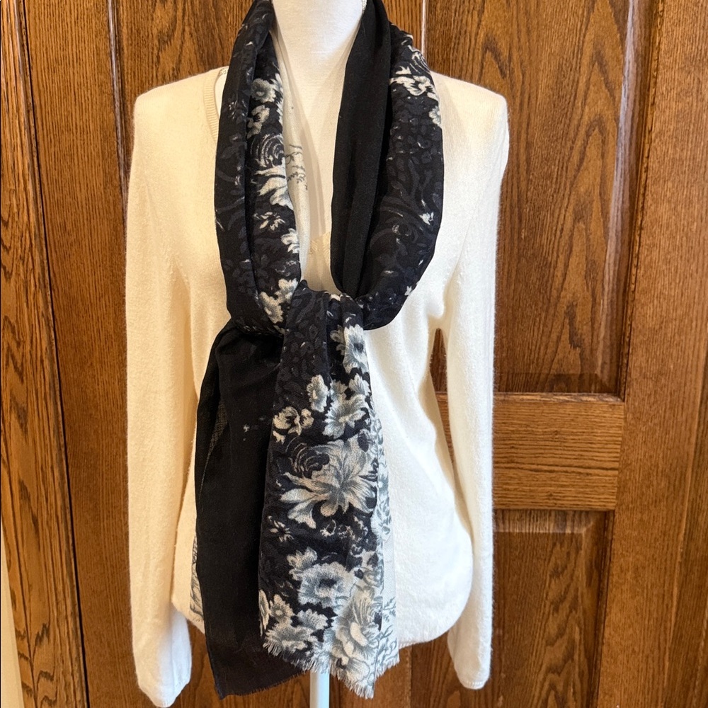 Coldwater Creek Rectangular Floral Black and Cream Wool Wrap Scarf